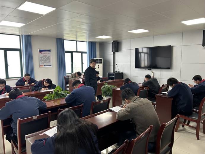 建材公司、檢測公司聯(lián)合開展管理人員業(yè)務(wù)提升考試